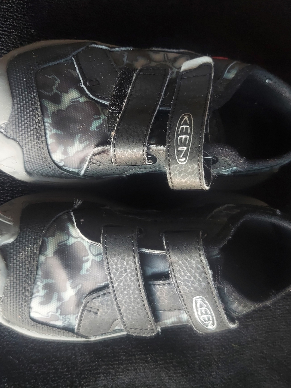 KEEN Toddler Black Camo Hook-and-Loop Sneakers Size 10